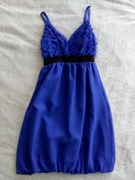 Chabrowa niebieska elegancka sukienka Reserved 38 w cekiny