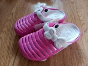 Klapki dziewczęce. Rozmiary 25,26,27,28,29.