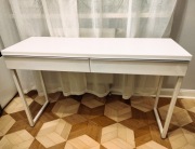 BIURKO IKEA Besta Burs biały połysk, z szufladami, blat 120x40 cm. 390 PLN