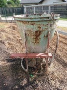 Przemysłowe wiadro do betonu