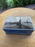 Stare blaszane pudełko z PRL-u 