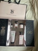 Zestaw kosmetyków Victoria Secret
