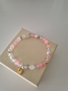 Bransoletka damska handmade pudrowy róż kremowa wiewiórka