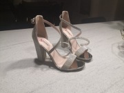 Nowe sandały na słupku złote brokatowe Ślubne r 39