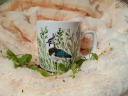 Czajka i łąka ręcznie malowany kubek 270 ml.