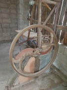 stara zabytkowa sieczkarnia