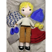 Maskotka LALKA przebieranki amigurumi zestaw ubranka handmade szydełko