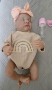 Wyjątkowa Lalka Reborn - Śpiące Niemowlę (Kompletny Zestaw)