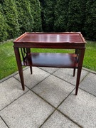 Stary dekoracyjny stolik, niciak, barek