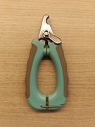 Obcinaczka do pazurów i szczotka do ściągania sierści 