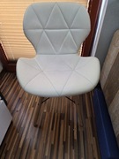 Krzesło białe damskie