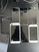 Pakiet 7 telefonów Apple.