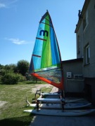Trimaran z desek windsurfingowych