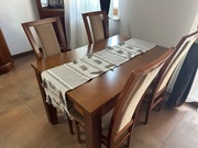 Krzesła drewniane, brązowe 