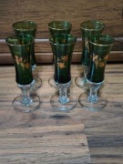 Stare kieliszki do likieru zielone Murano lub Bohemia