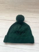 George ciemno zielona czapka z pomponem warkoczowy wzór