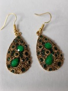 Kolczyki krople z kamieniami szmaragdowy złoty 