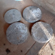 Odlew ołowiu 2 sztuki 