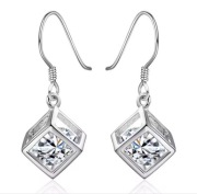 Kolczyki srebrne z tańczącą cyrkonią- subtelny ruch i przyciąga spojrzenia