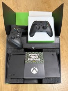 Xbox Series X + 2 Pady | Stan BDB | Pudełko | Gotowy do gry
