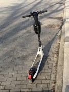 Hulajnoga elektryczna NIU KQi2 Pro