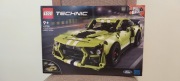 LEGO Technic 42138 Ford Mustang Shelby GT500 PLUS kubek