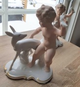 Wallendorf-cherubin z sarną