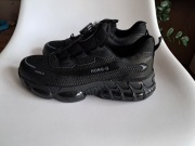 Nowe buty robocze ze wzmacnianym noskiem, rozmiar 42 długość wkładki 27 cm