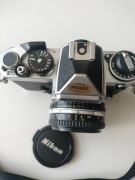 Nikon FE obiektyw 50mm 1:1.8 series E aparat analogowy