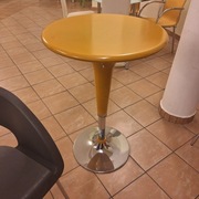 Stolik barowy - konstrukcja metalowa, blat tworzywo sztuczne 