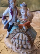 Figurka porcelanowa – para w stylu rokoko, Holandia