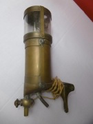 ~ Stara miarka do nafty kinkiet vintage lampa shell petrol mosiądz ~