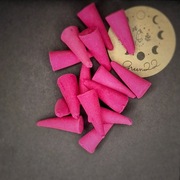 Kadzidło Kadzidła kadzidełka stożkowe Cynamonowe