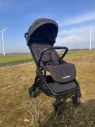 Easywalker Jackey lekki, automatycznie składany wózek spacerowy