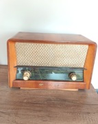 polski radioodbiornik lampowy Malwa 3301 radio lampowe Zakłady Radiowe 