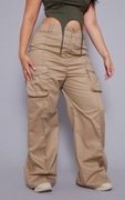 Prettylittlething Plus Size  Beżowe spodnie z prostymi nogawkami cargo r.50