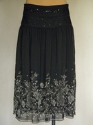 # Śliczna czarna zwiewna zdobiona cekiny - MORE&MORE - 38 # 