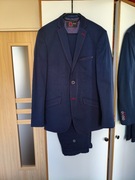 Granatowy garnitur Bravurro z czerwonymi wstawkami - marynarka i spodnie