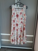 Sukienka przed kolano rozkloszowana na ramiączkach w kwiaty Only rozmiar 38