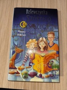 Dziewczynka z szóstego księżyca