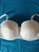 CHANGE LISSI; USZTYWNIANA SAMONOŚNA BARDOTKA NA FISZBINACH ;38Hx85H