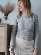 Szary milutki sweter damski półgolf