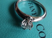 Pierścionek zaręczynowy Tiffany&Co Solitaire z diamentem 0,24 ct.