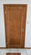 Drzwi drewniane bardzo ladne w dobrym stanie 80cm z futryna