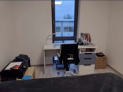 Biurko z szufladami na prowadnicach Blum