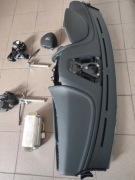 Deska,konsola z białą nitką Maserati Levante z 2022r