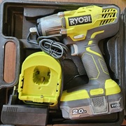 Klucz udarowy Ryobi One+ 18V r18iw3 akumulator ładowarka komplet