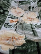 Koc Elway akryl 200x240 KWIATY NA ZIELENI 