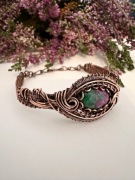 Ręcznie robiona miedziana bransoletka- Zoisyt z rubinem