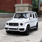 Mercedes G-klasa -super prezent 